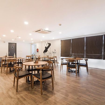 Super Townhouse Xotel Chennai Exterior foto