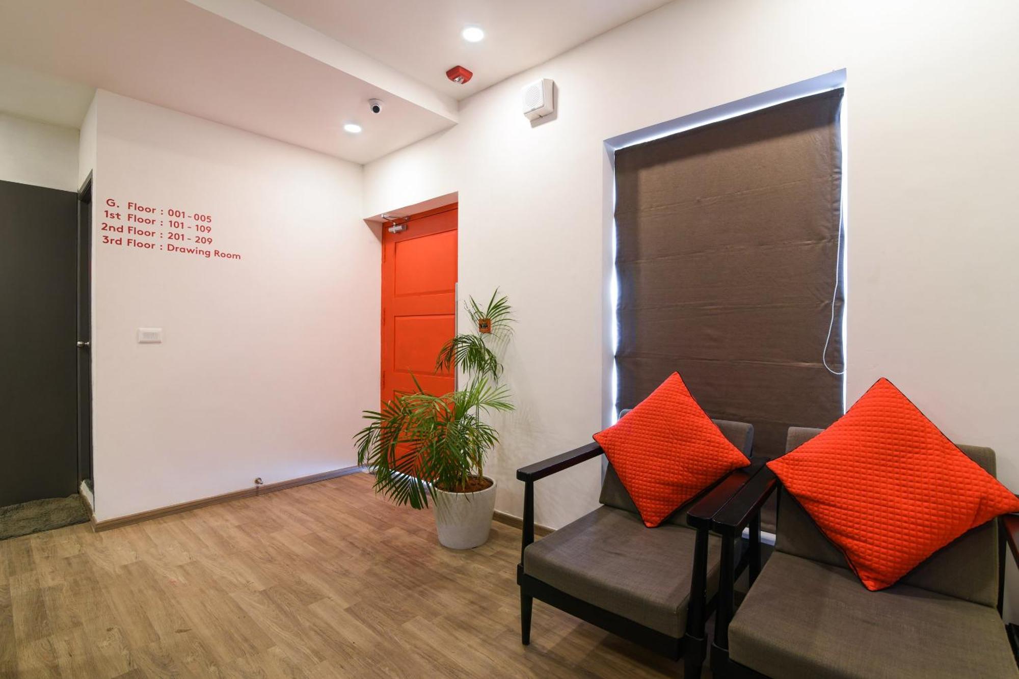 Super Townhouse Xotel Chennai Exterior foto