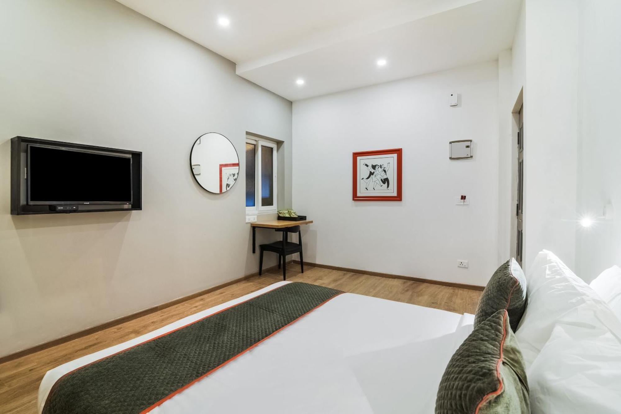 Super Townhouse Xotel Chennai Exterior foto